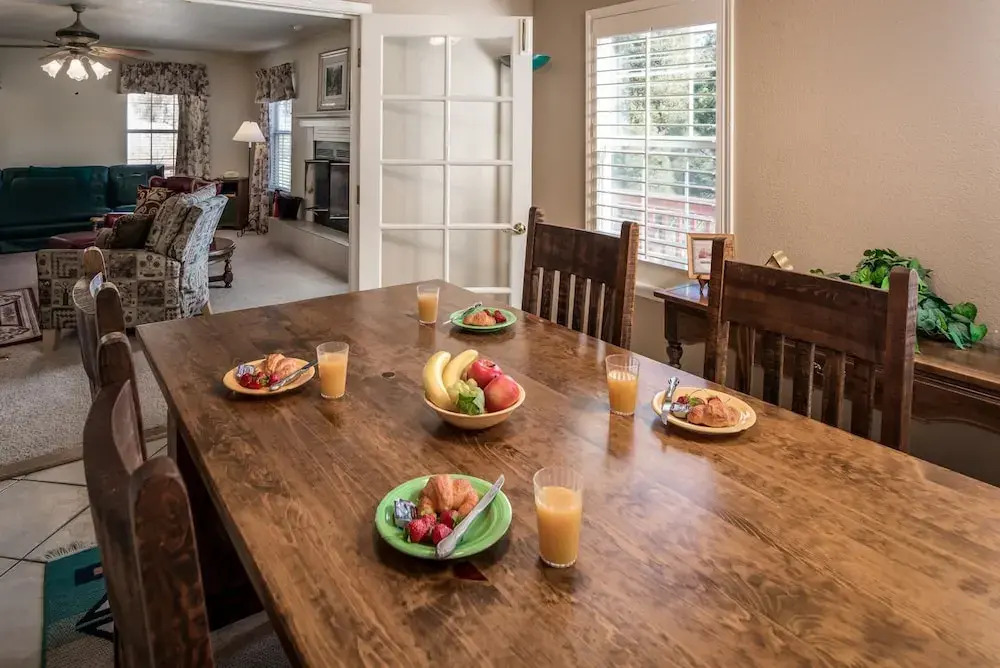 Golf Getaway - Three Bedroom Cabin