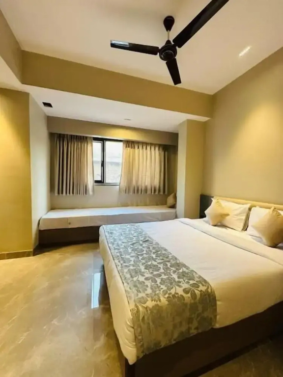 The Falcon Inn - Mumbai Central