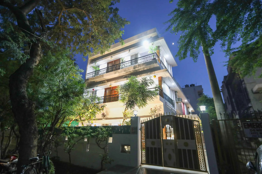 OYO 62702 Golden Home Stay