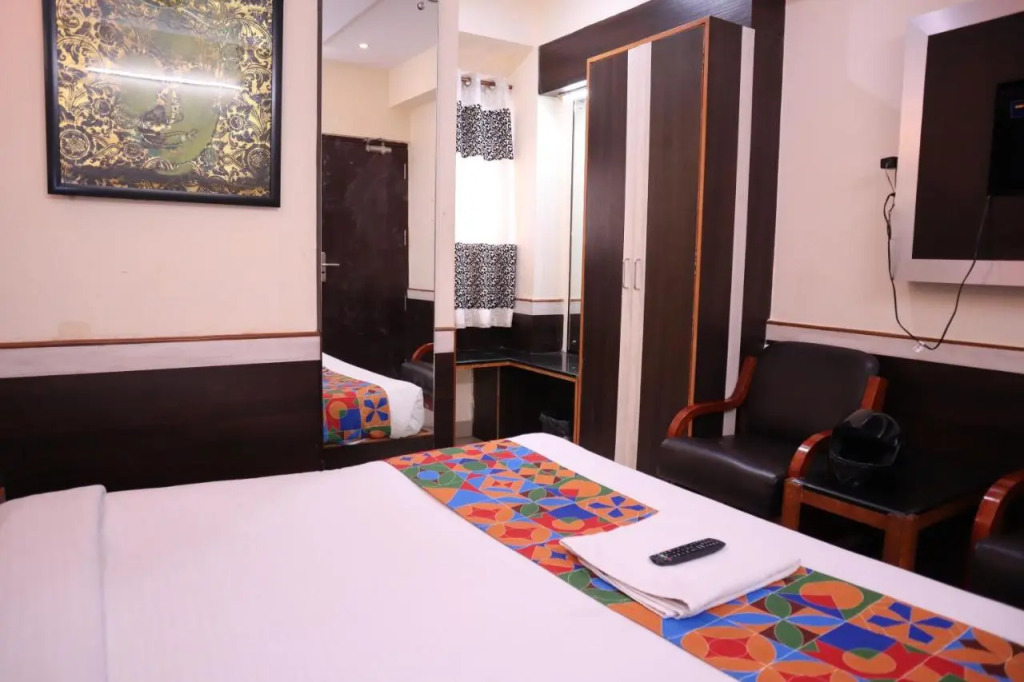 Smilestay Sairam Residency