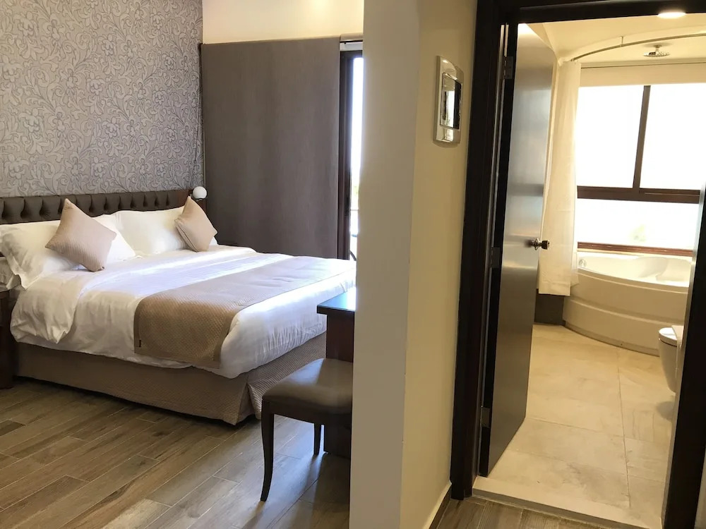 Sea View Hotel