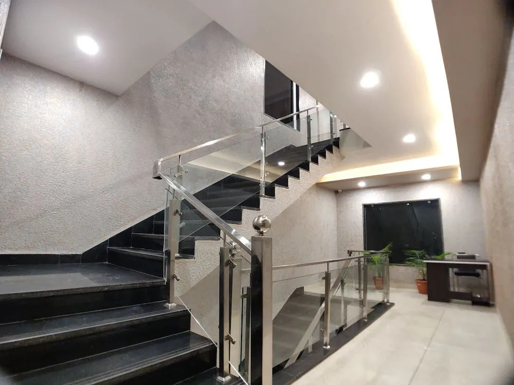Hotel Atul Residency