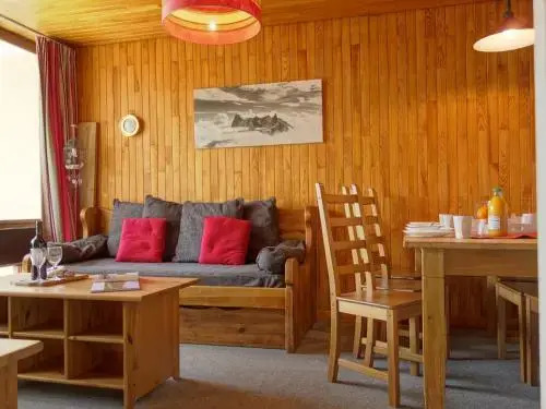 Apartment Le 2100 A et B.1