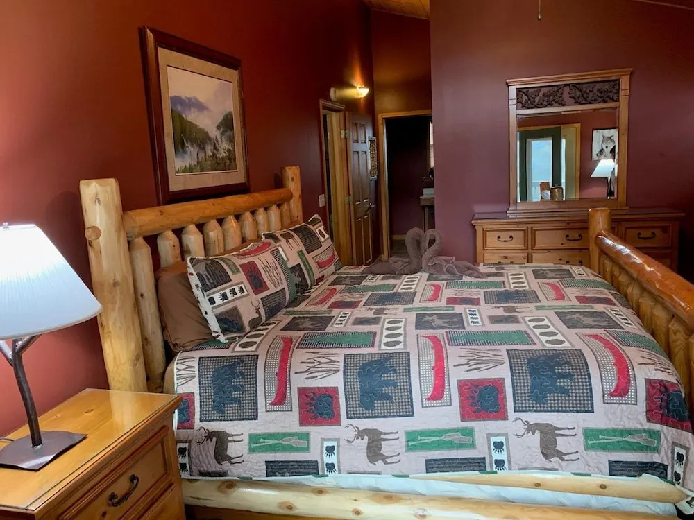 Riversong Ridge - 3 Bedroom Cabin