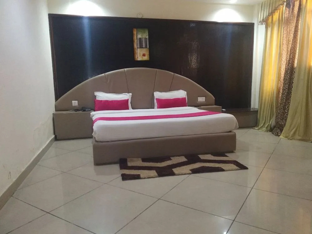 Hotel Jagdamba