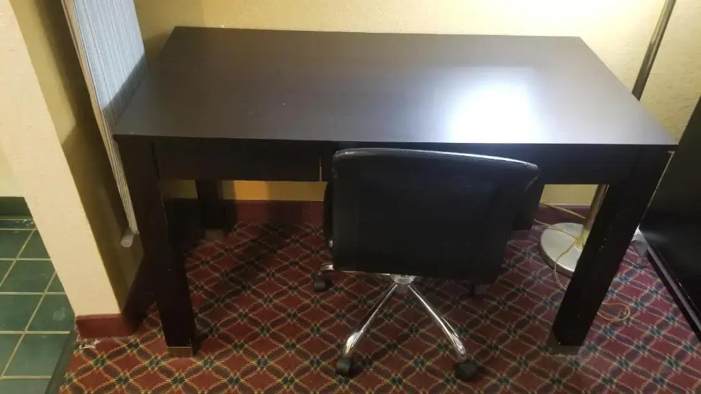 OSU King Bed WI-FI Hotel 110 Booking