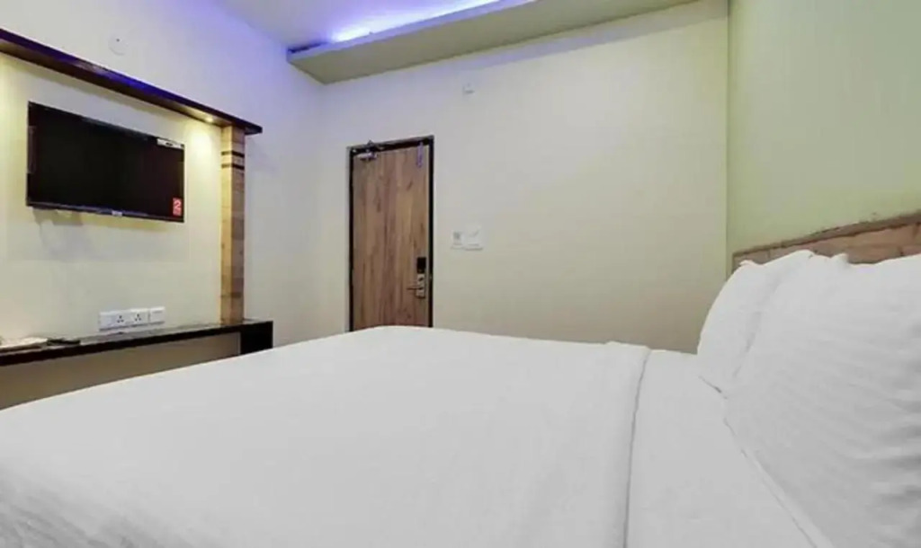 Townhouse OAK Hotel SVA
