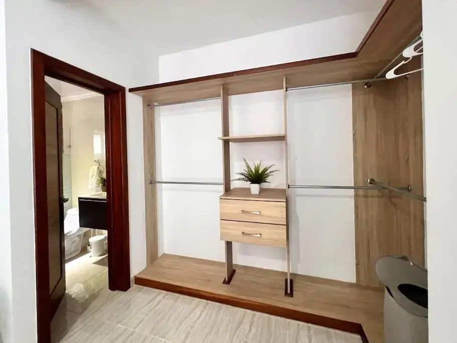 Amazing apartment in thecity 30mins from the beach