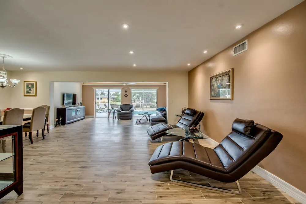 Villa Lux and Lavish - Cape Coral - Roelens Vacations