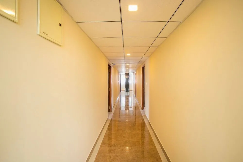 Oyo 18836 Orchid Suites