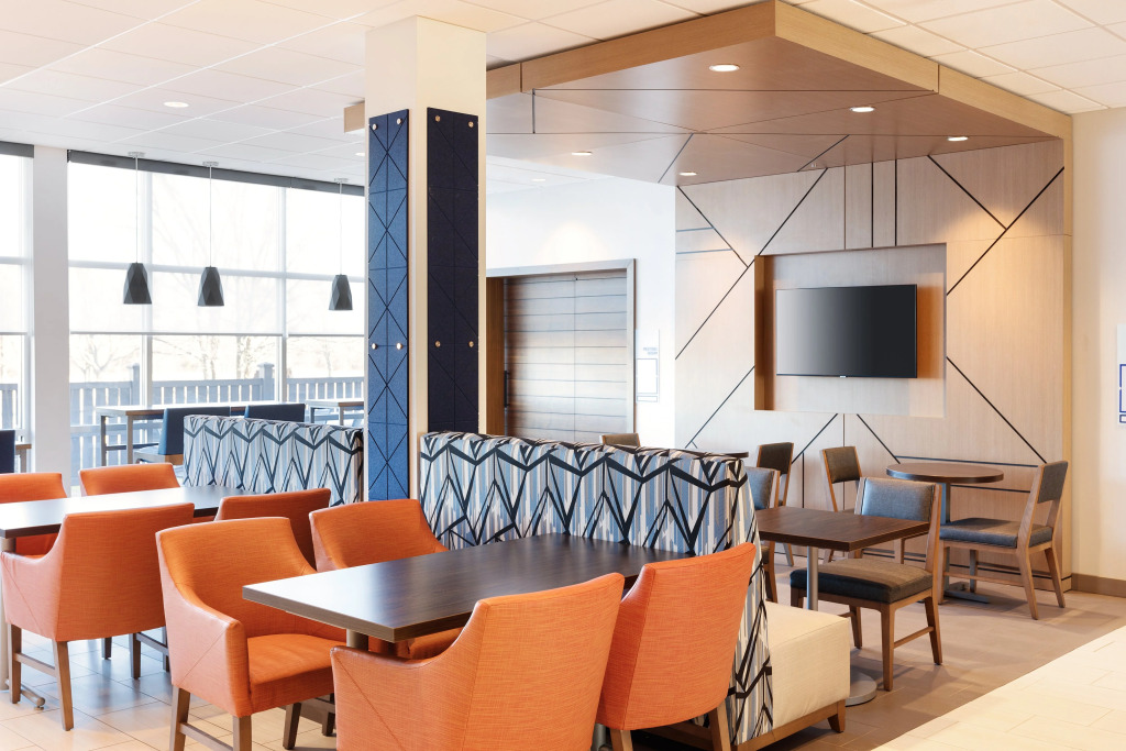 Holiday Inn Express & Suites Chicago - Matteson by IHG