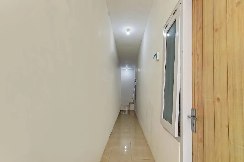 OYO 3495 Menjangan Residence at De Priok