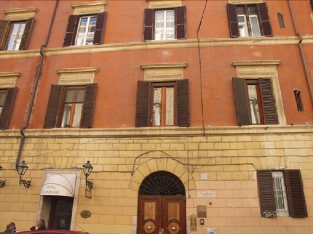Manara House