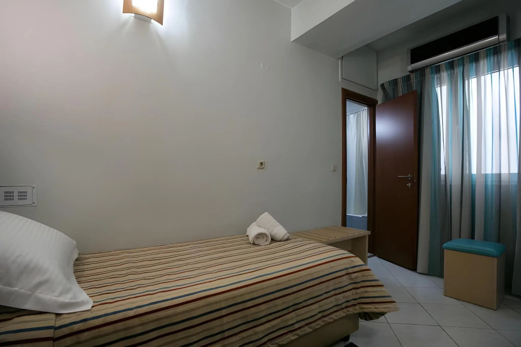 City Life Port Hotel