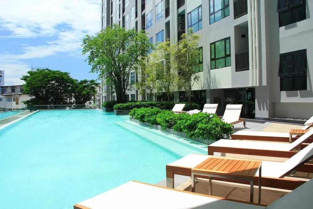 2 Bed Room Sea View Luxury - Best Location in Pattaya