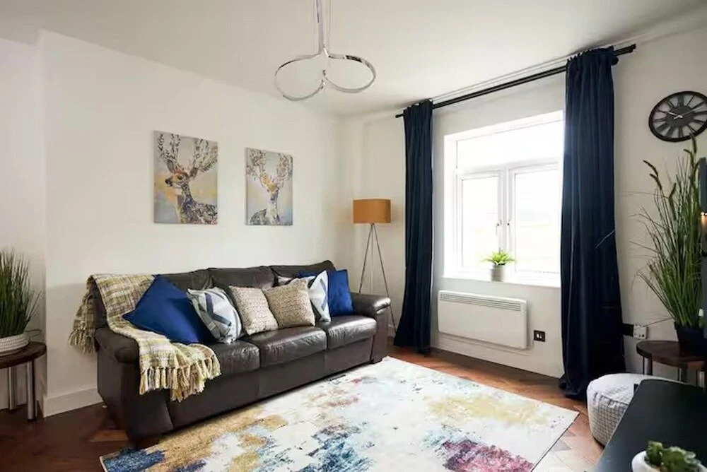 Apartment Sleeps 5 With Parking