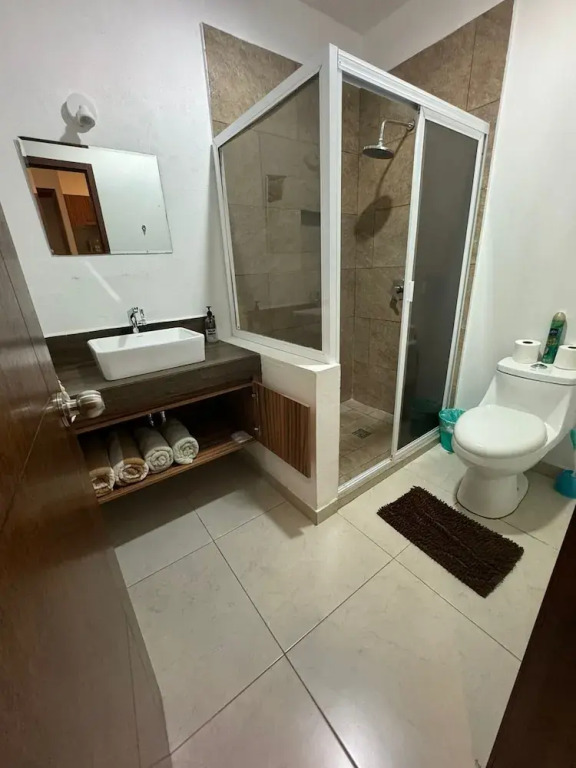 Cambria Versalles by Tovigo Rentals