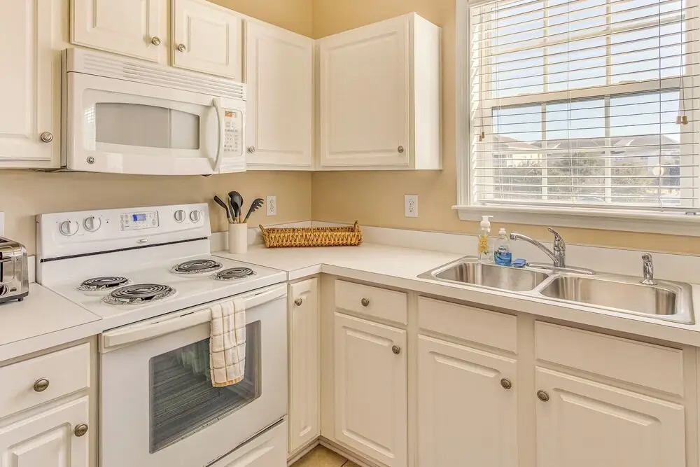 Beach Shuttle & Pool: North Myrtle Beach Condo!