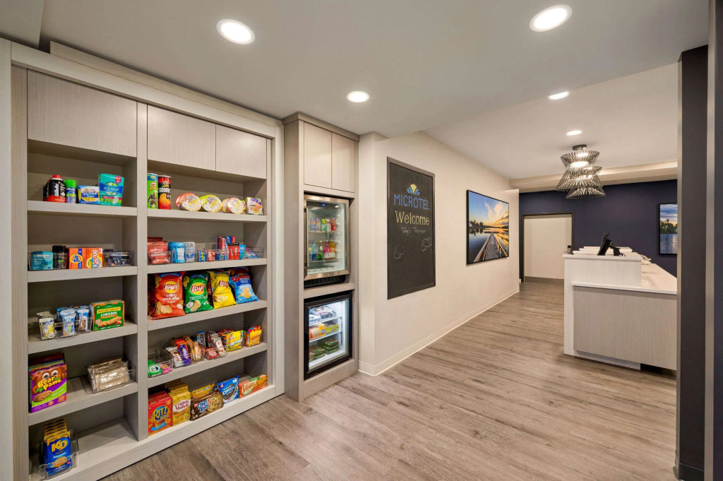 Microtel Inn & Suites by Wyndham Aurora