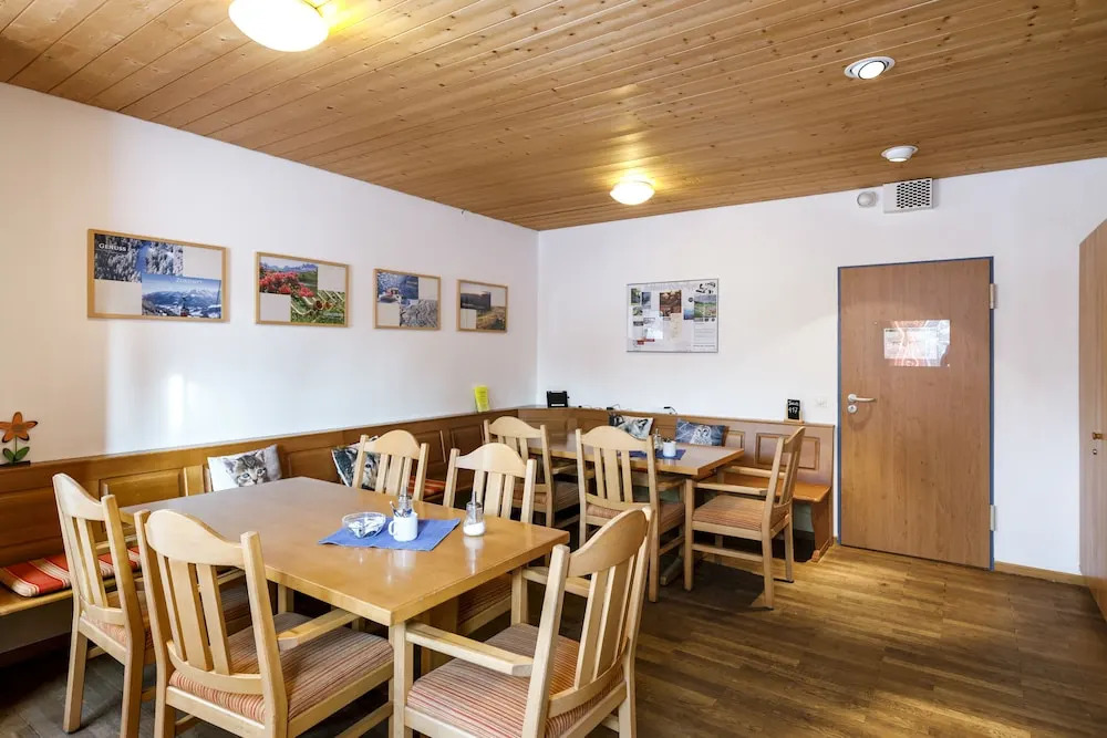 DJH Jugendherberge Oberstdorf-Kornau - Hostel