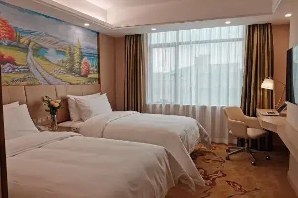 Vienna International Hotel (Dongguan Qingxi  Mountain Scenic Area)