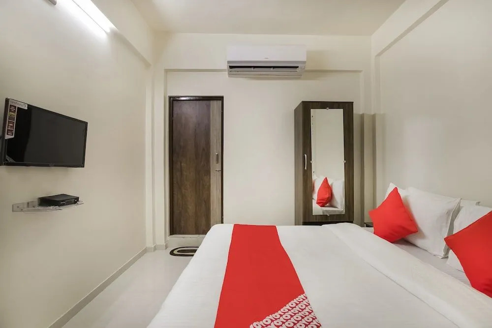Oyo Flagship 39798 Nirmala Convent Road