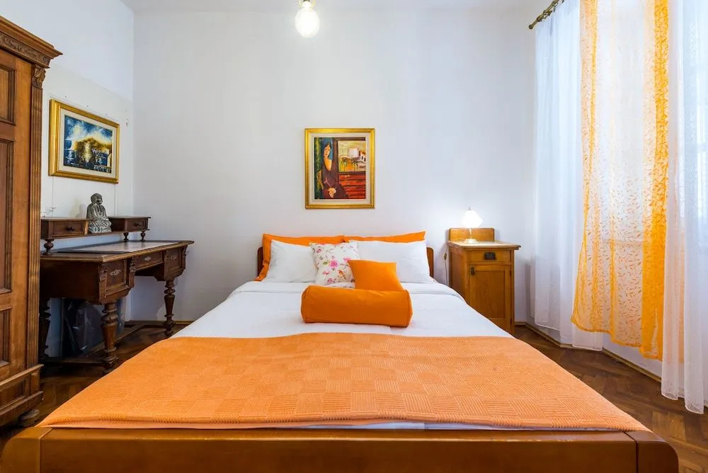 Villa Adriatica - 4 bedroom vacation house