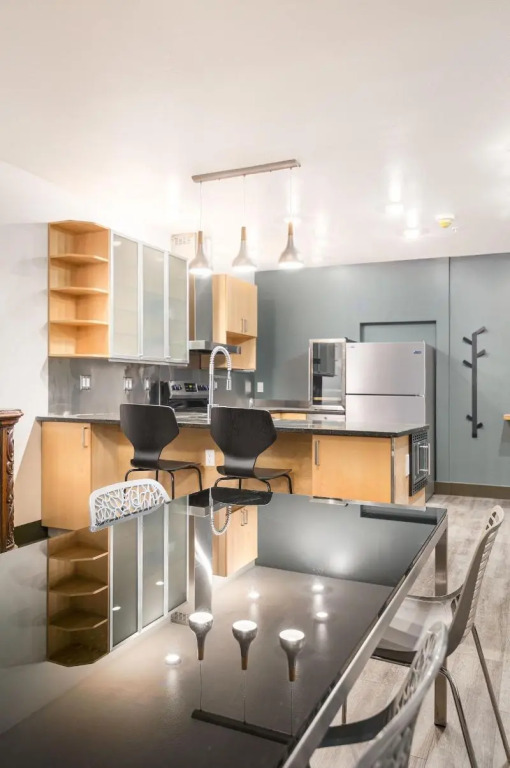 Silverbow Inn & Suites
