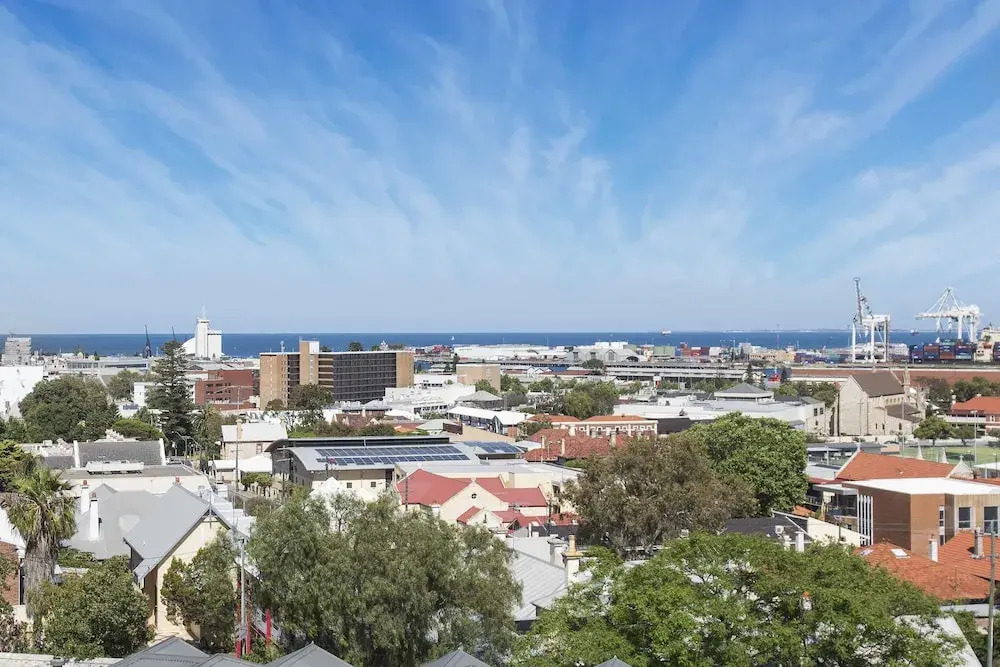Studio 412 - ocean and sunset views on a budget