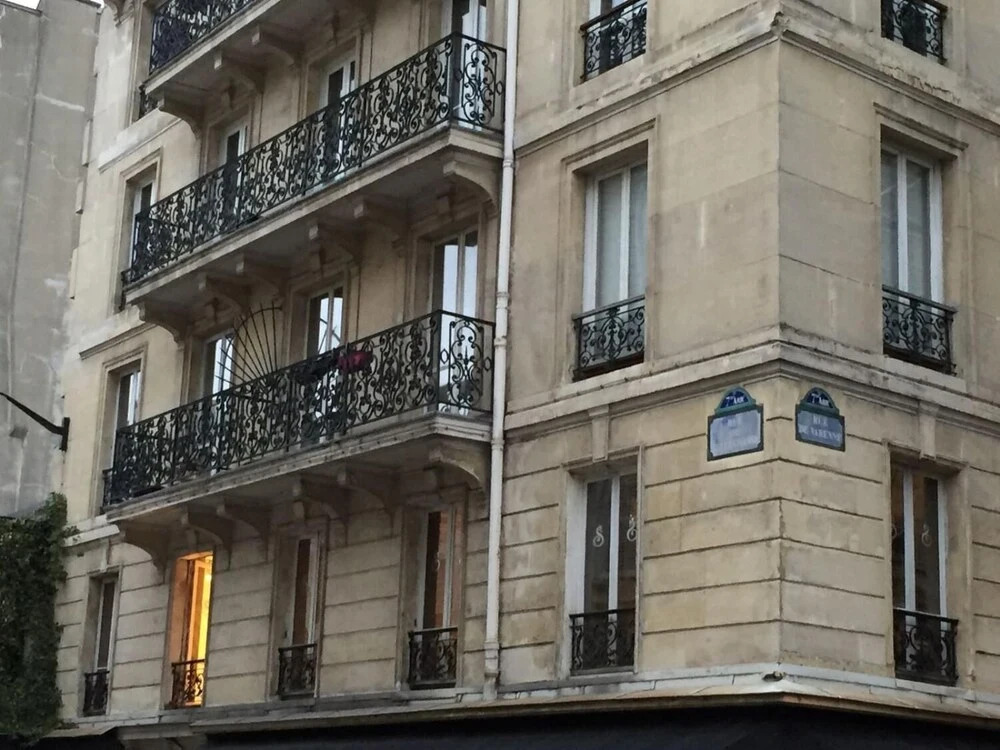 Bellechasse Suite Apartment