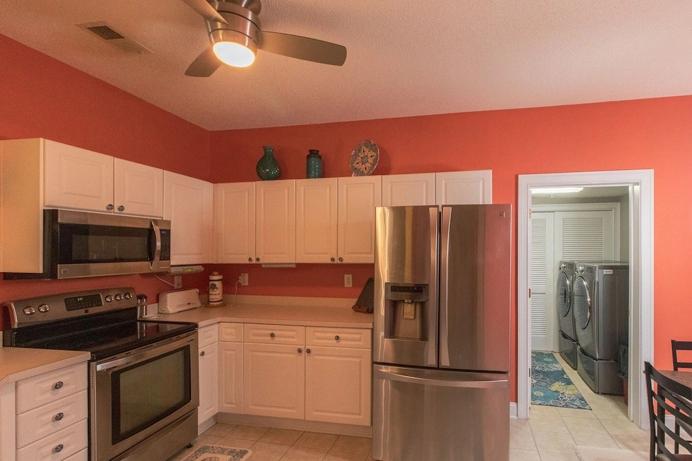 Havens #814 3 Bedroom Condo by RedAwning