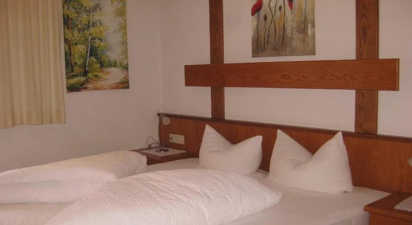Pension Weirather