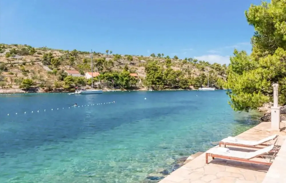 Beautiful Home in Bobovisca - Milna With Wifi and 3 Bedrooms