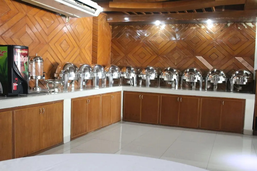 Grand Lake View Hotel