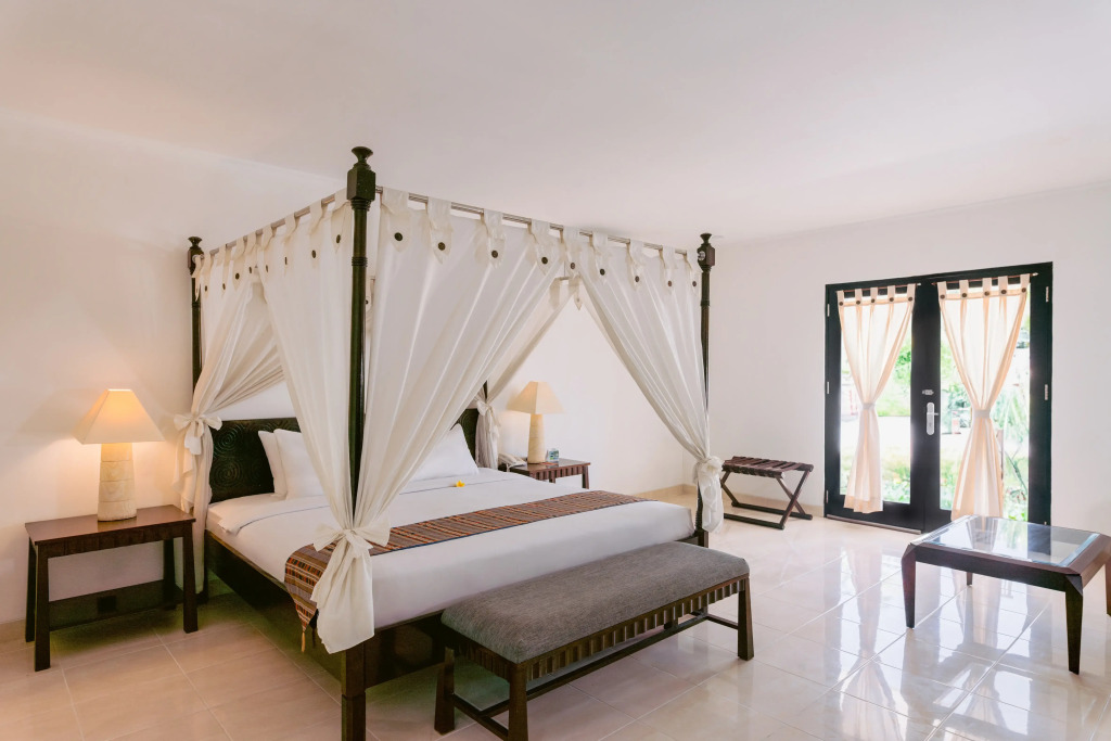 Legong Keraton Beach Hotel