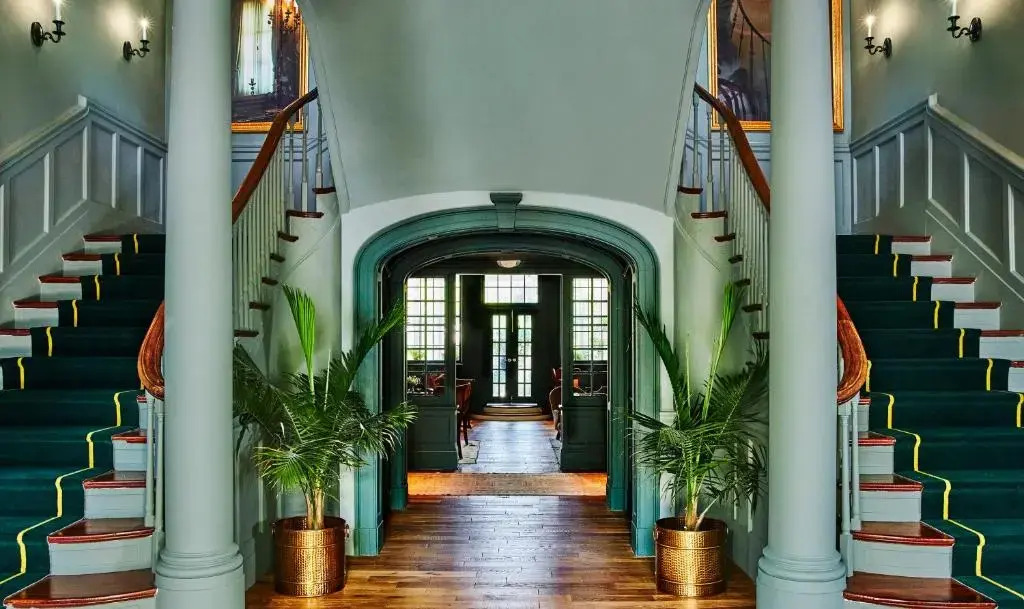The Vanderbilt, Auberge Collection
