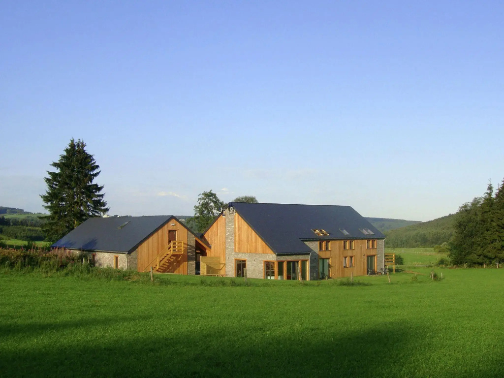 Villa with heated outdoor pool and sauna