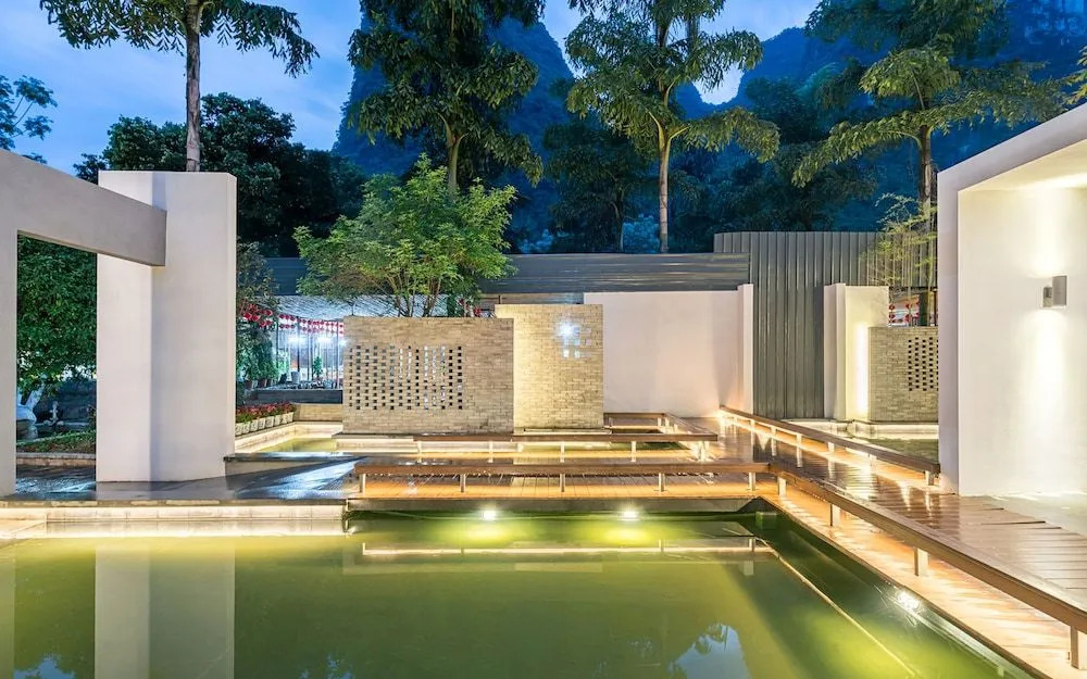 Moon Villa Resort