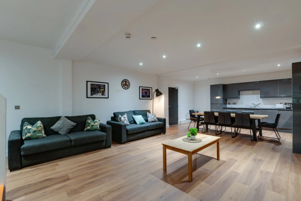 Lord Street Apartments By Happy Days