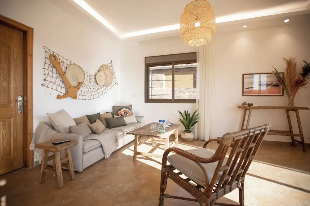 Akl - Chic Apartments & Balconies in Batroun