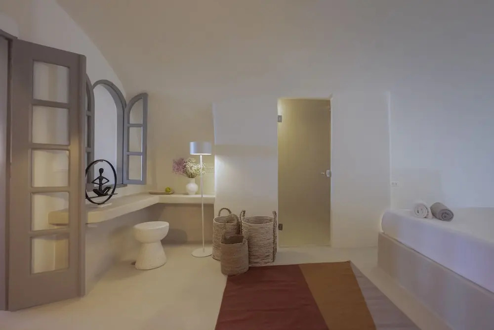 Oia Waves Cave Houses