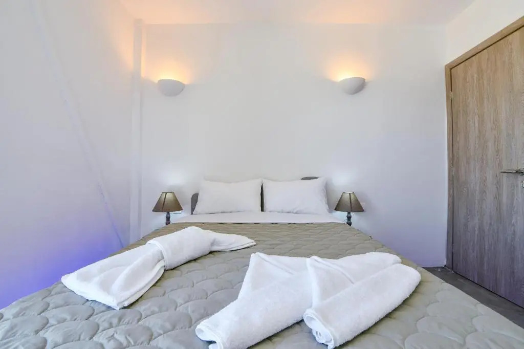 Sun Springs Suites