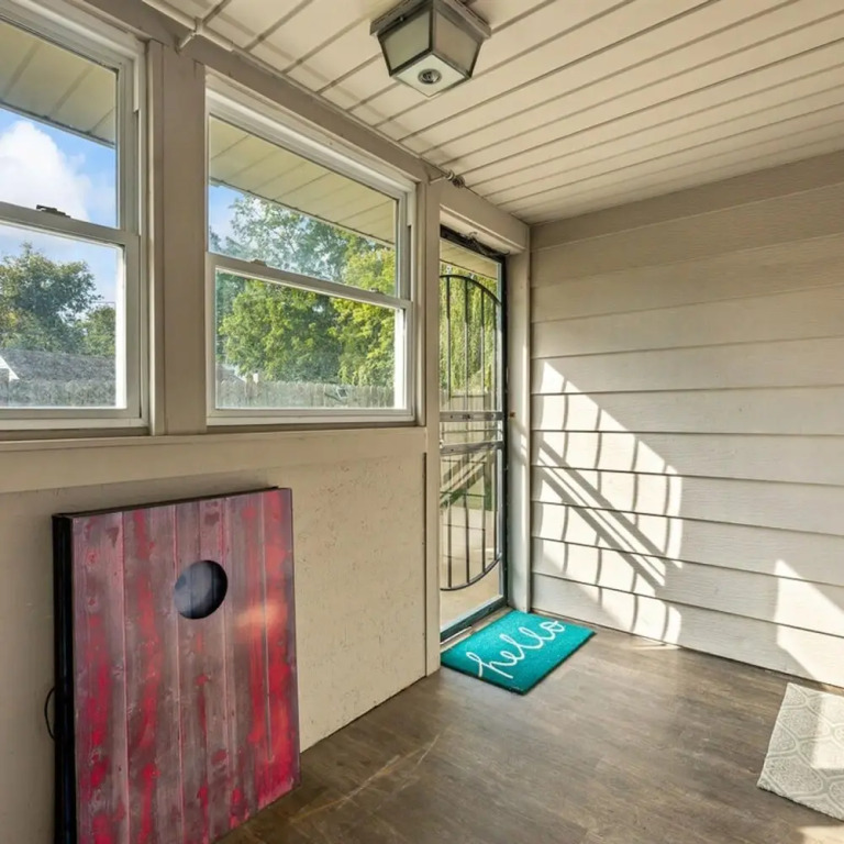 Brew City Game Room Fenced Yard Sleeps 13