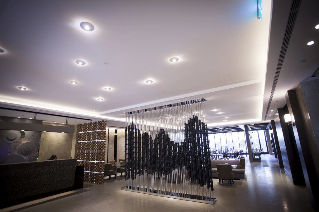 Royal Group Hotel Minghua Branch