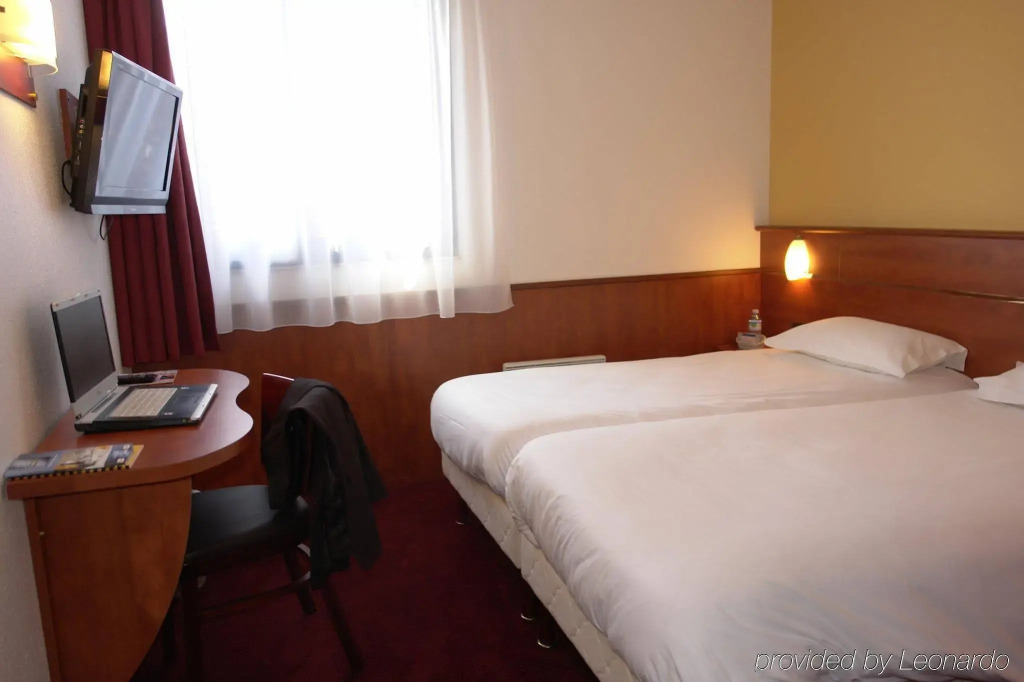 Brit Hotel Rennes St Grégoire   Le Villeneuve