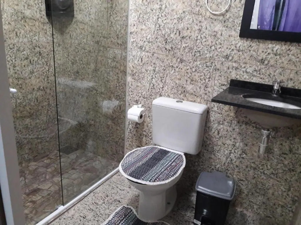 Hostel Falcão-Suites Privativas com Ar Condicionado