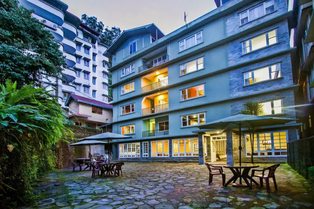 FabHotel Oak Ridge Retreat I