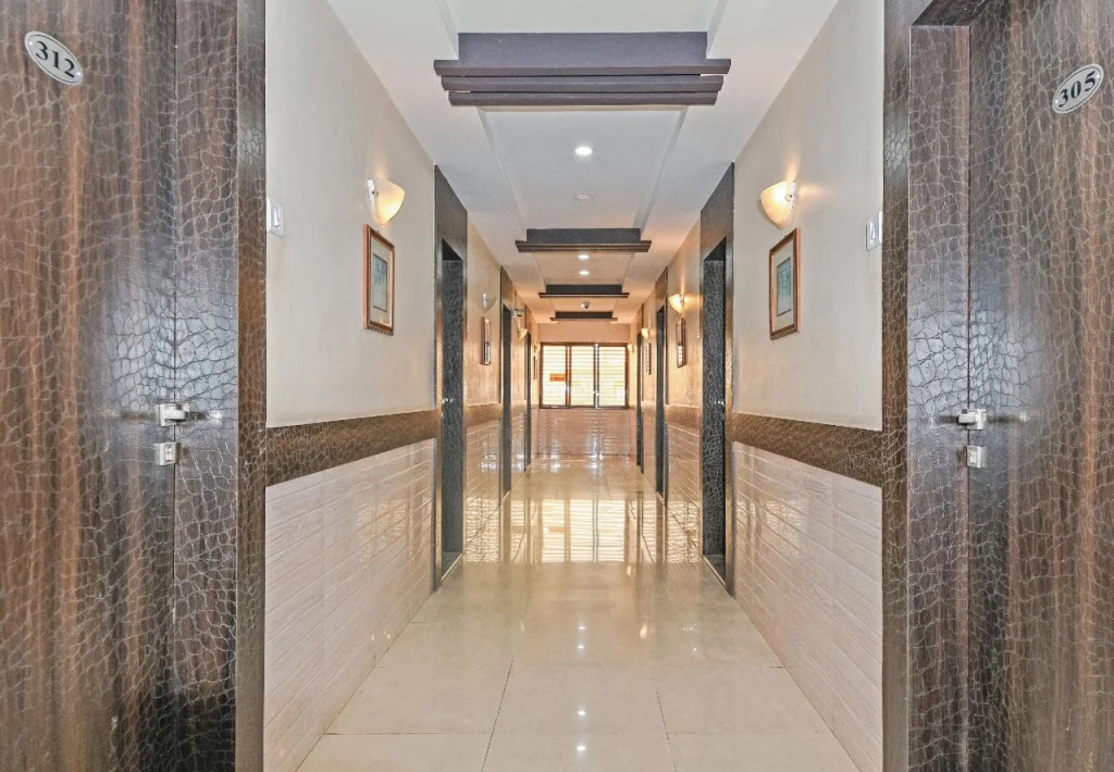 Shree Krishna Palace by OYO Rooms