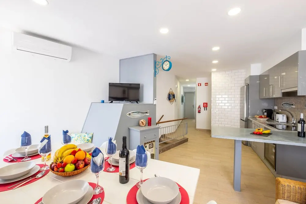 Townhouse Aqua