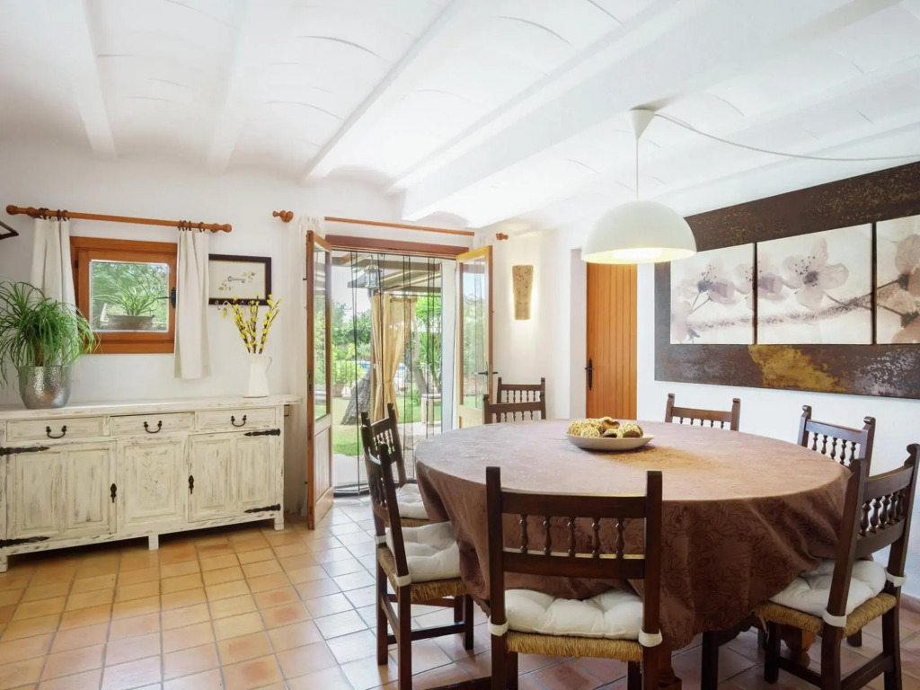 Luxurious Country House With Heated Pool for 8 People in Pollensa
